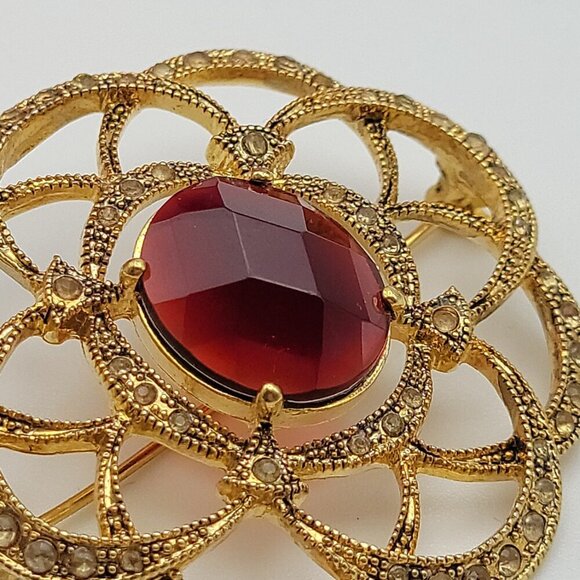 Vintage Monet Flower Brooch Gold Tone Clear And Red Rhinestone 45 mm Signed - Picture 2 of 7